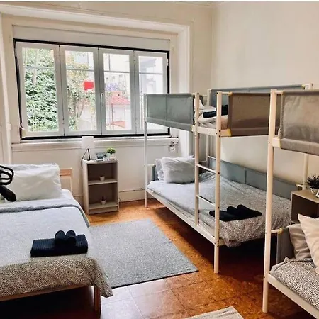 Cozy In Apartment Lisbon